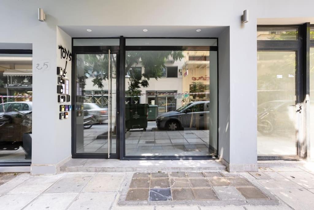 Red Velvet Apt Near City Centre Thessaloniki Exterior photo